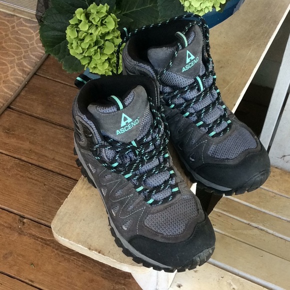 Ascend Shoes - Ascend Waterproof Hiking Boots, Awesome Shape